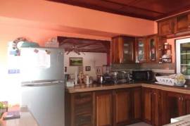 6 Bedrooms 4 Bathrooms, House for Sale in Spanish Town