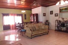 6 Bedrooms 4 Bathrooms, House for Sale in Spanish Town