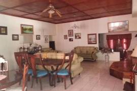 6 Bedrooms 4 Bathrooms, House for Sale in Spanish Town