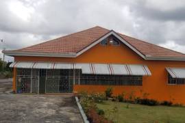 5 Bedrooms 3 Bathrooms, House for Sale in Mandeville