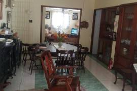 5 Bedrooms 3 Bathrooms, House for Sale in Kingston 19