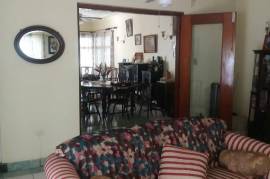 5 Bedrooms 3 Bathrooms, House for Sale in Kingston 19