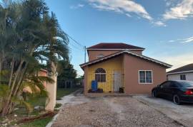 6 Bedrooms 3 Bathrooms, House for Sale in Old Harbour