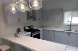 2 Bedrooms 2 Bathrooms, House for Sale in Little London