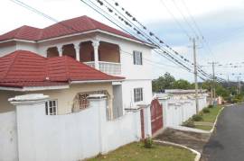 3 Bedrooms 4 Bathrooms, House for Sale in Runaway Bay