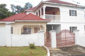 3 Bedrooms 4 Bathrooms, House for Sale in Runaway Bay