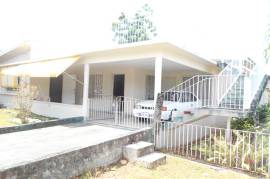 6 Bedrooms 5 Bathrooms, House for Sale in Ocho Rios