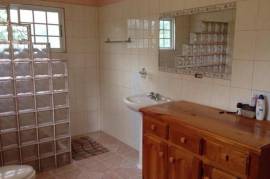 5 Bedrooms 3 Bathrooms, House for Sale in Negril