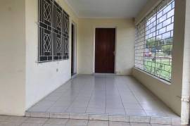 5 Bedrooms 3 Bathrooms, House for Sale in Kingston 19