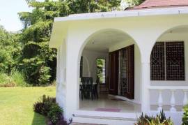 2 Bedrooms 3 Bathrooms, House for Sale in St. Margaret's Bay