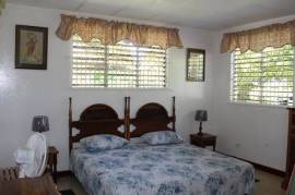 2 Bedrooms 3 Bathrooms, House for Sale in St. Margaret's Bay