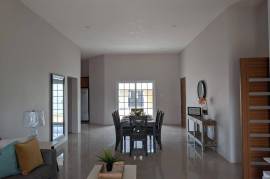 3 Bedrooms 3 Bathrooms, House for Sale in May Pen