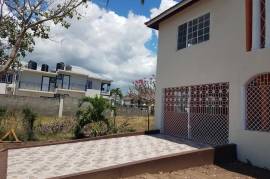 5 Bedrooms 3 Bathrooms, House for Sale in May Pen