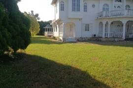 5 Bedrooms 5 Bathrooms, House for Private in Black River