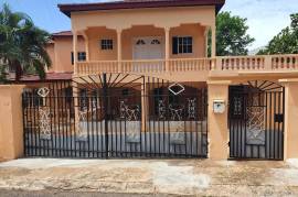 7 Bedrooms 5 Bathrooms, House for Sale in Spanish Town