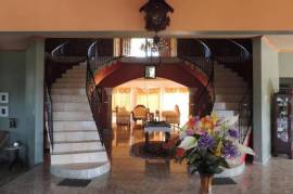 5 Bedrooms 5 Bathrooms, House for Sale in Bog Walk