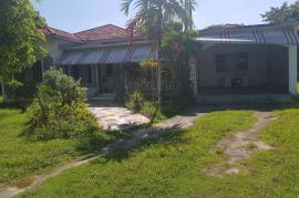 4 Bedrooms 3 Bathrooms, House for Sale in Savanna-La-Mar