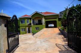 5 Bedrooms 3 Bathrooms, House for Sale in Junction