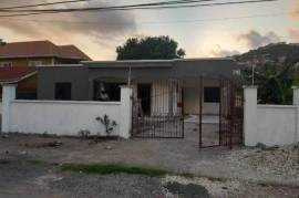 3 Bedrooms 3 Bathrooms, House for Sale in Kingston 19