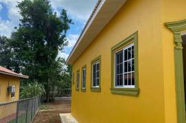 3 Bedrooms 3 Bathrooms, House for Sale in Santa Cruz