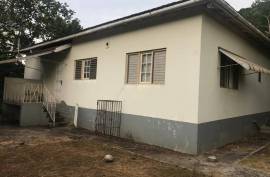 3 Bedrooms 2 Bathrooms, House for Sale in Browns Town