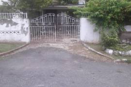 7 Bedrooms 6 Bathrooms, House for Sale in Kingston 10