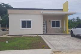 3 Bedrooms 2 Bathrooms, House for Sale in Negril