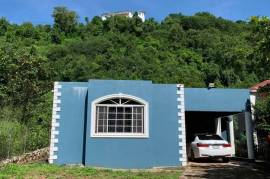 3 Bedrooms 3 Bathrooms, House for Sale in Kingston 19