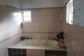 5 Bedrooms 5 Bathrooms, House for Sale in Kingston 19