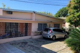 4 Bedrooms 3 Bathrooms, House for Sale in Kingston 20