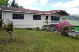 4 Bedrooms 3 Bathrooms, House for Sale in Williamsfield