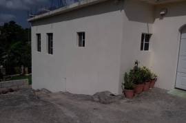 6 Bedrooms 4 Bathrooms, House for Sale in Williamsfield