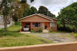 4 Bedrooms 3 Bathrooms, House for Sale in Mandeville