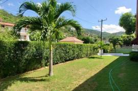 5 Bedrooms 3 Bathrooms, House for Sale in Kingston 19