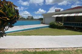 4 Bedrooms 3 Bathrooms, House for Sale in Mandeville