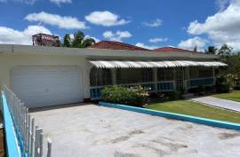 4 Bedrooms 3 Bathrooms, House for Sale in Mandeville