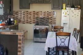 4 Bedrooms 4 Bathrooms, House for Sale in Kingston 17