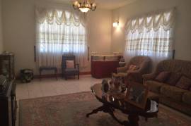 4 Bedrooms 4 Bathrooms, House for Sale in May Pen