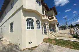 8 Bedrooms 4 Bathrooms, House for Sale in Spanish Town