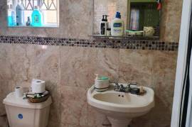 4 Bedrooms 4 Bathrooms, House for Sale in Greater Portmore