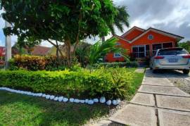 2 Bedrooms 2 Bathrooms, House for Sale in Saint Ann's Bay