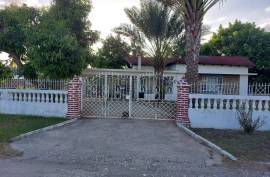 4 Bedrooms 3 Bathrooms, House for Sale in Spanish Town