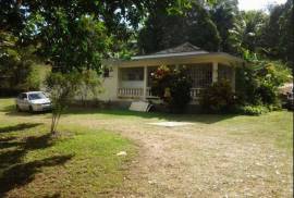 6 Bedrooms 4 Bathrooms, House for Sale in Montego Bay