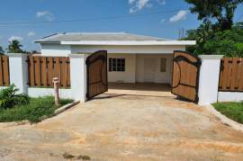 4 Bedrooms 3 Bathrooms, House for Sale in Spanish Town