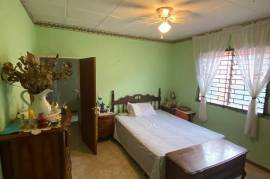 3 Bedrooms 2 Bathrooms, House for Sale in Kingston 20