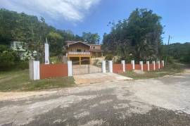 3 Bedrooms 4 Bathrooms, House for Sale in Spanish Town