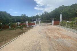 3 Bedrooms 4 Bathrooms, House for Sale in Spanish Town