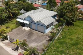 3 Bedrooms 3 Bathrooms, House for Sale in Mandeville