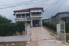 4 Bedrooms 2 Bathrooms, House for Sale in May Pen