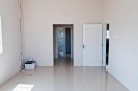 3 Bedrooms 2 Bathrooms, House for Sale in May Pen